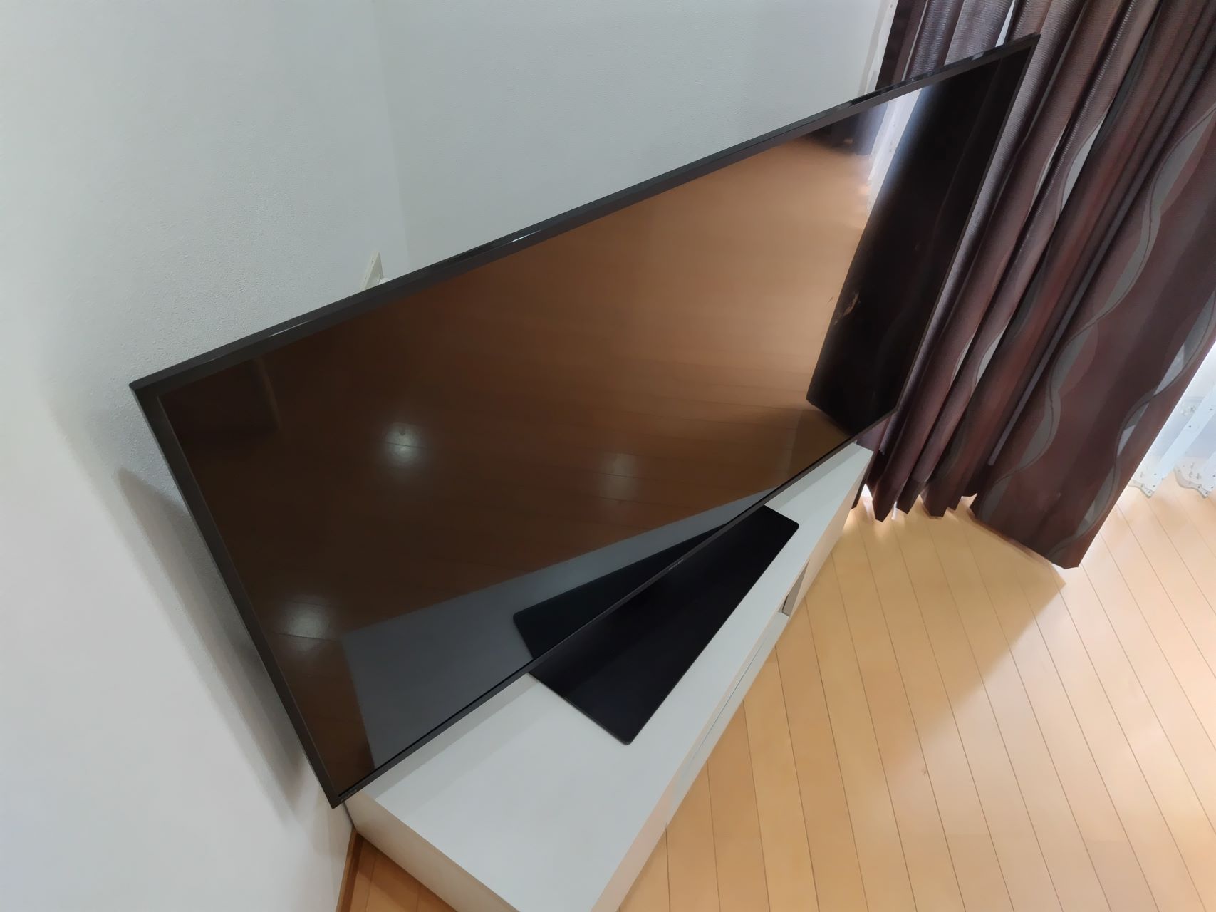 新品のテレビ