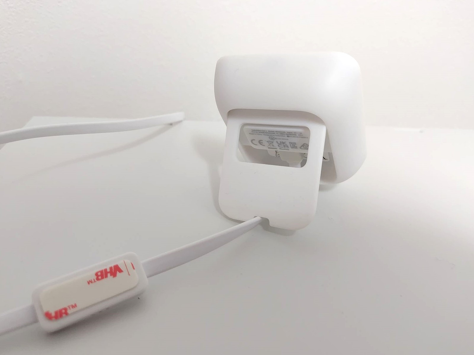スイッチボットハブ2の後ろ