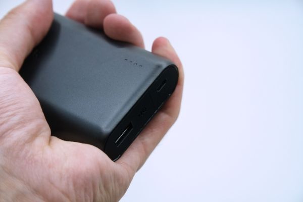 新しいモバイルバッテリーの選び方