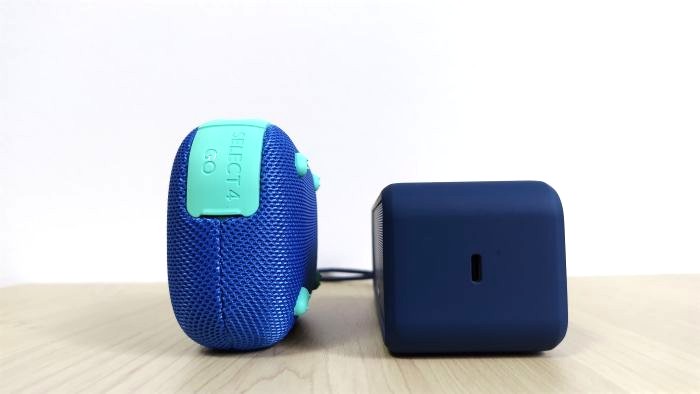 Soundcore 3とサイズを比較3