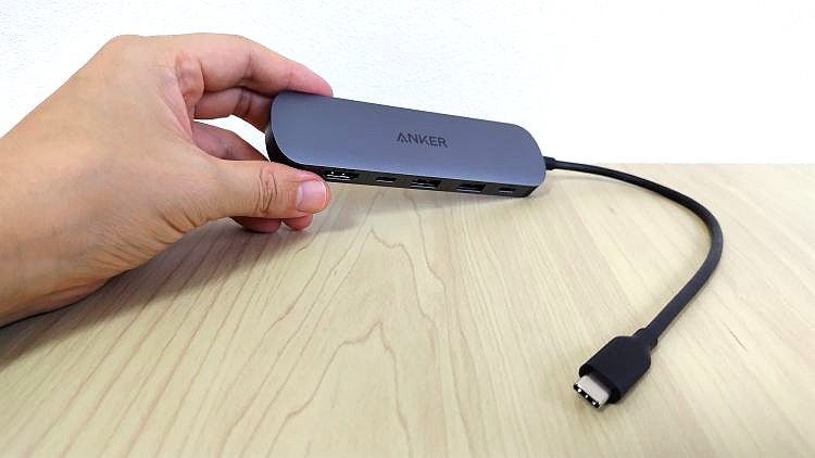 まとめ デスク周りをスッキリできるハブ